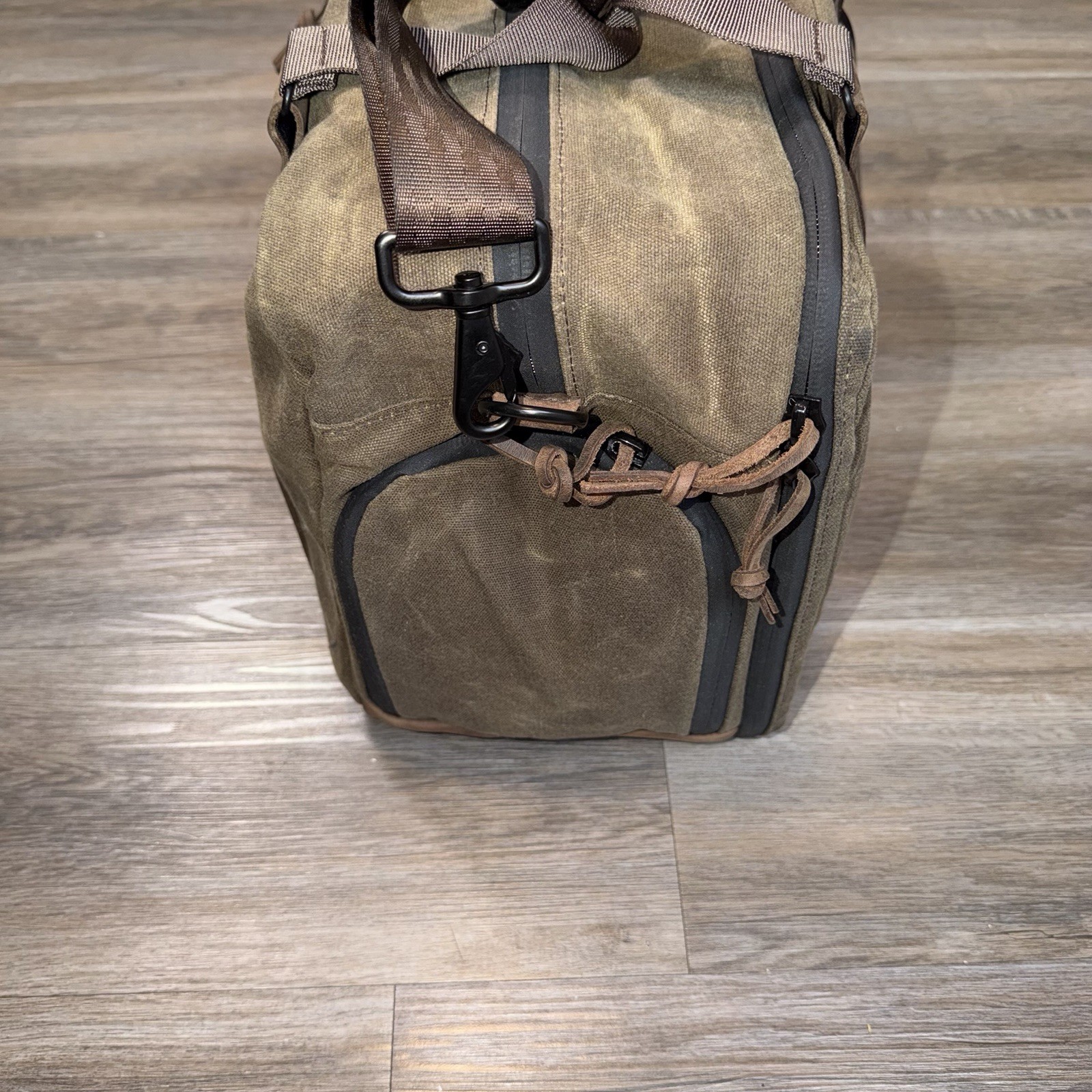 WaterField Designs Atlas Executive Athletic Holdall Waxed Canvas Premium Leather