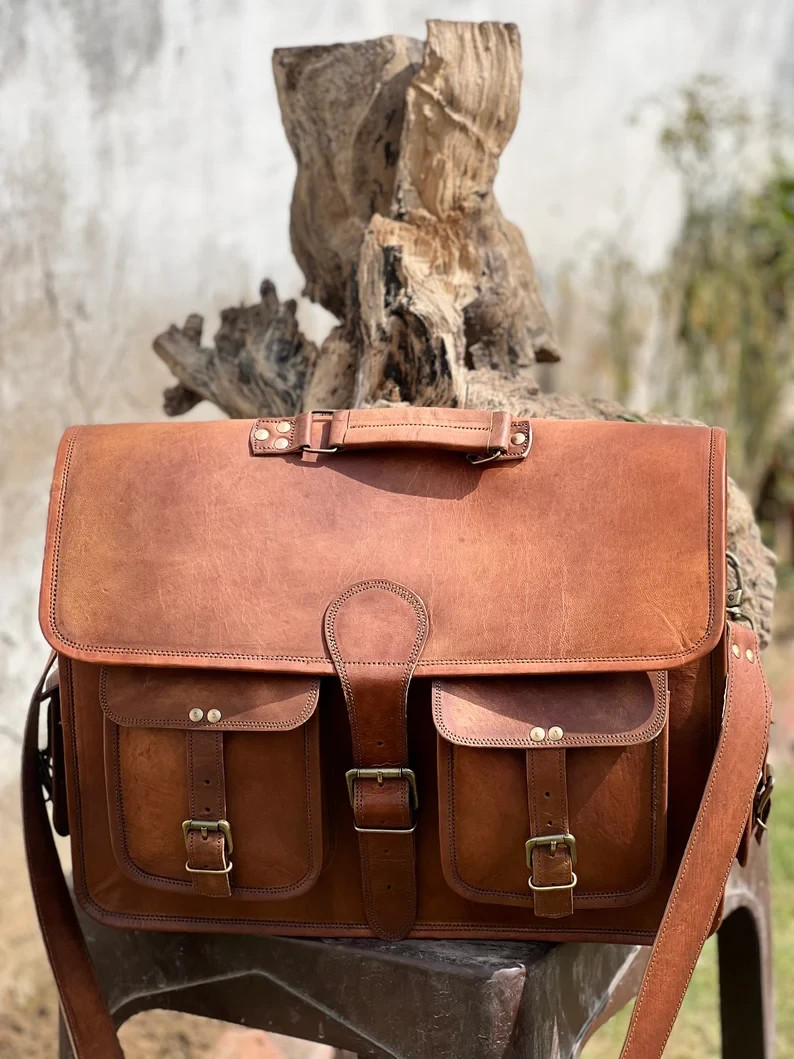Laptop bag, shoulder bag, briefcase, vintage style, genuine leather, brown,…