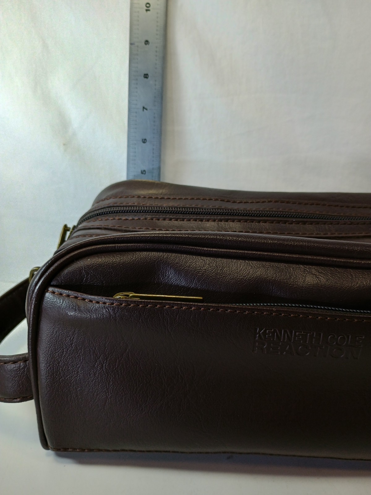 Kenneth Cole Reaction Case Travel Bag Brown NEW 559781N