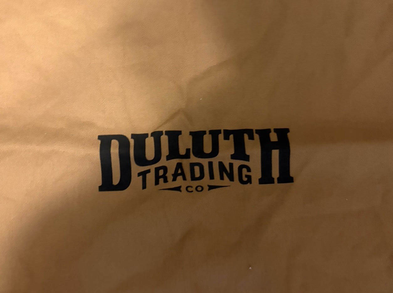 Duluth Trading Co Brown Canvas Drawstring Laundry Travel Bag 26”x 17” NEW Tag