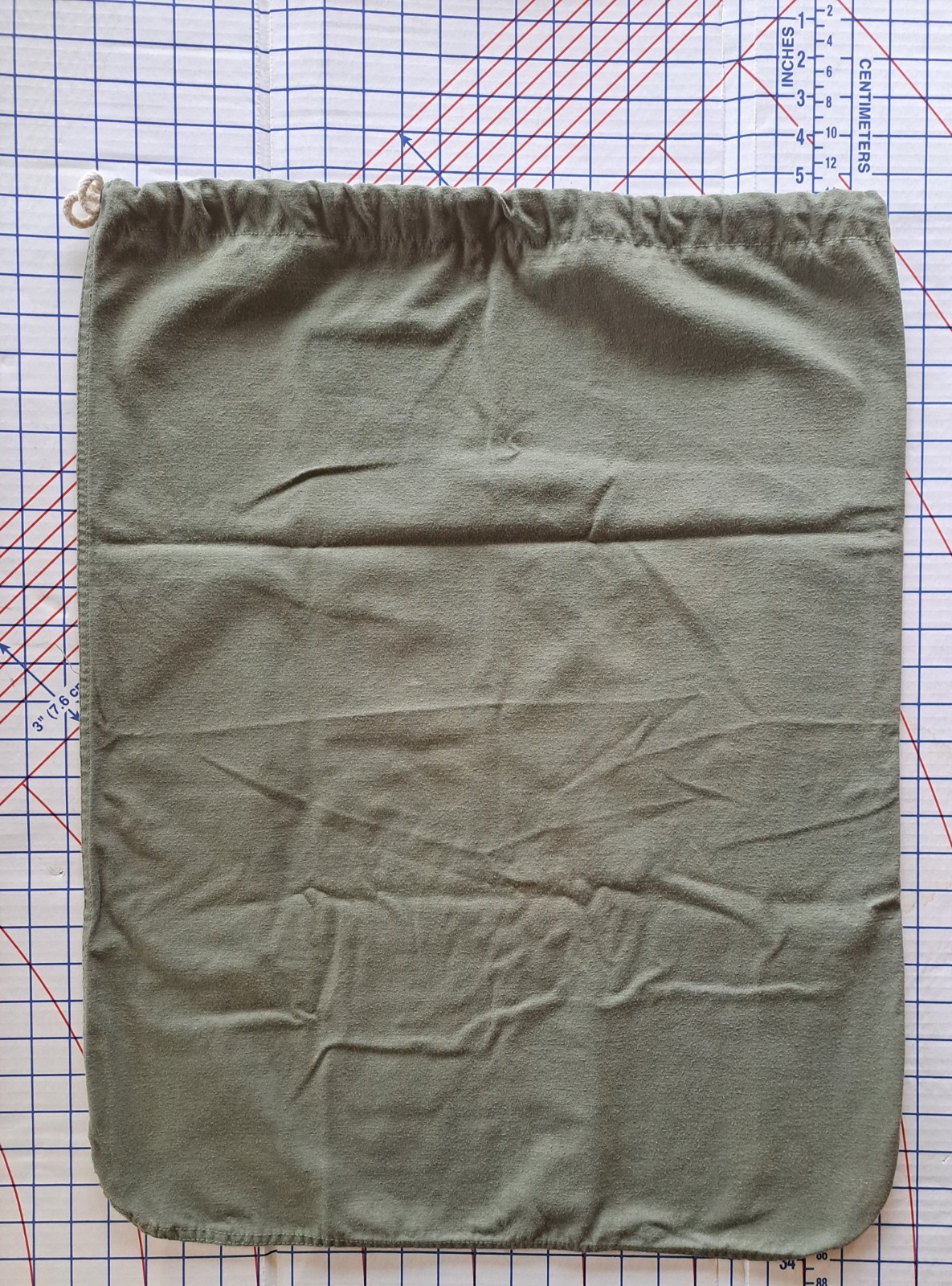 Lucky Laundry Bag Army Style Cinch Bag OD Olive Green Black 21″ x 27″ EUC BIN19