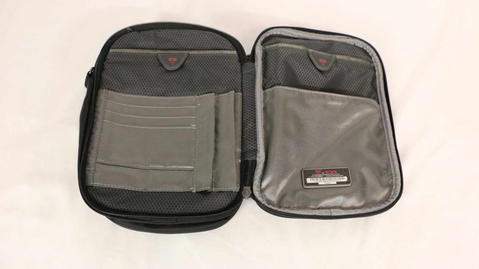 T Tech by TUMI 5580D Sling Bag Pack Business (MISSING STRAP – READ)