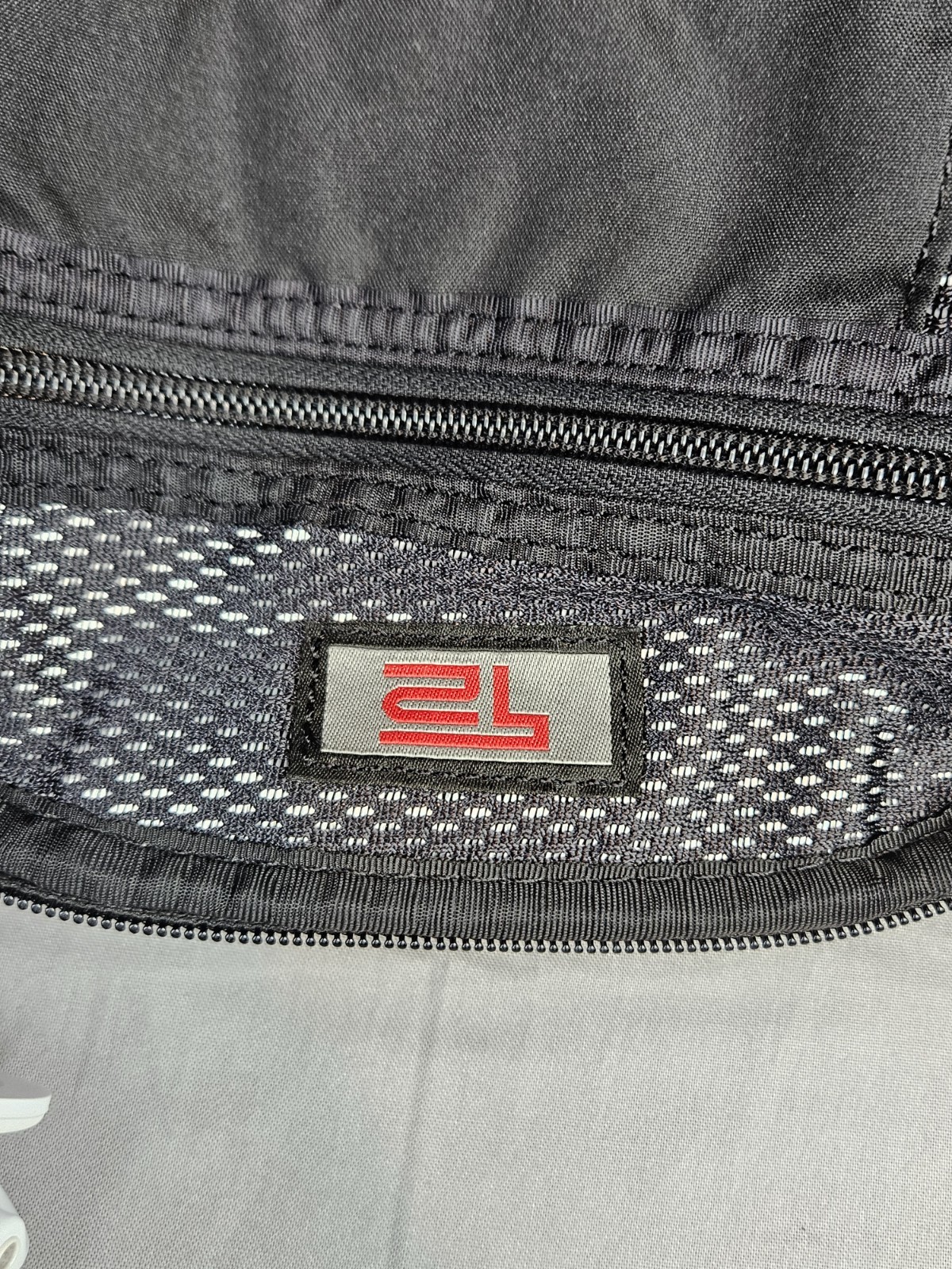 Authentic Tumi Black & Grey Ballastic Nylon Laptop Backpack Cushiouned VGC