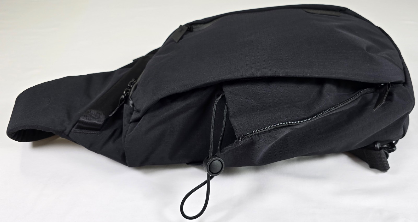 Alpaka Metro Crossbody Left Shoulder 10L Sling Bag Black Axoflux 210D NWT NEW