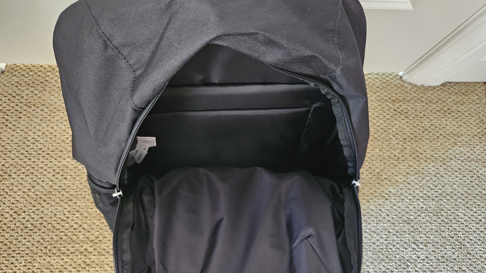 New Oakley Crestible Enduro 22L Backpack, Blackout 921055ODM with Knight Logo