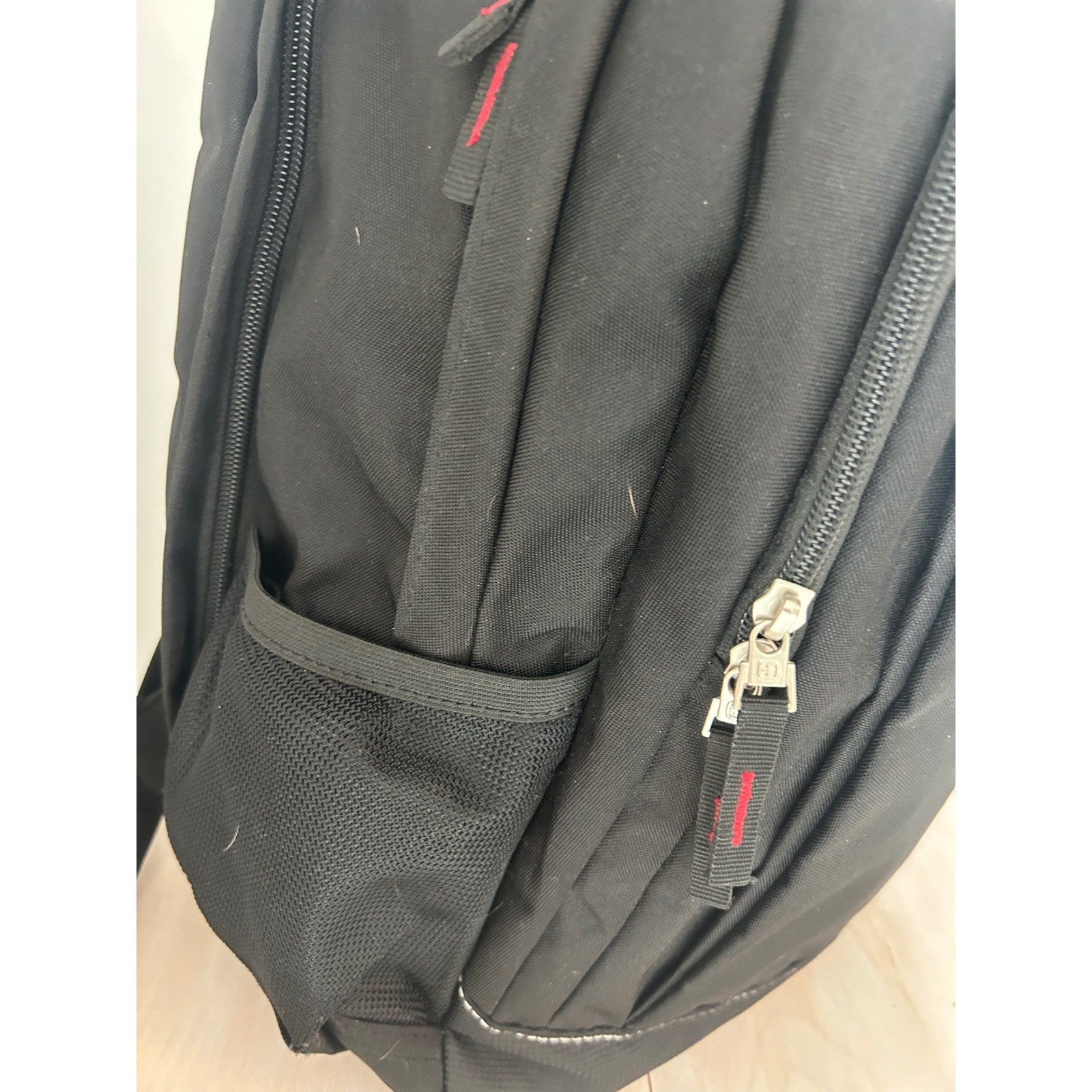 SwissGear ScanSmart Laptop Backpack Black Red Airflow Mens Travel Bag