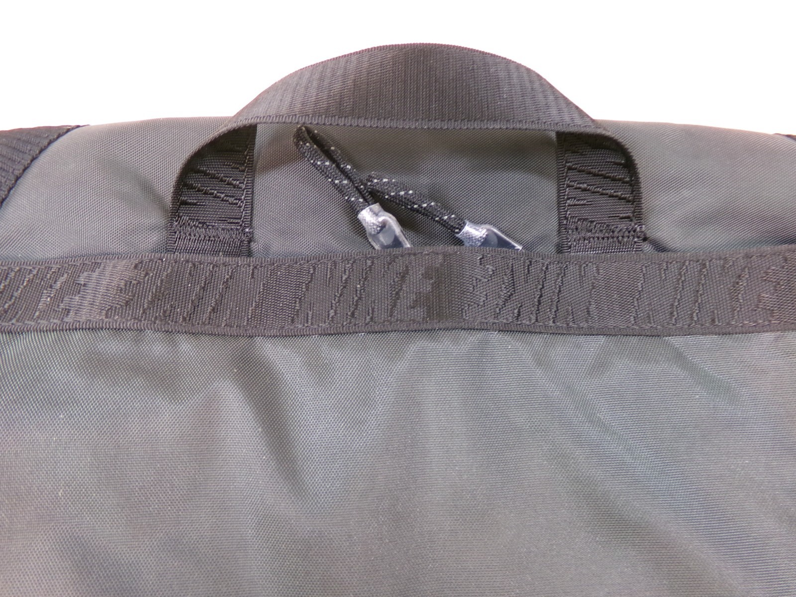 Nike Sportswear Essentials Shoulder Messenger Bag Laptop Tote Black DB0498-010