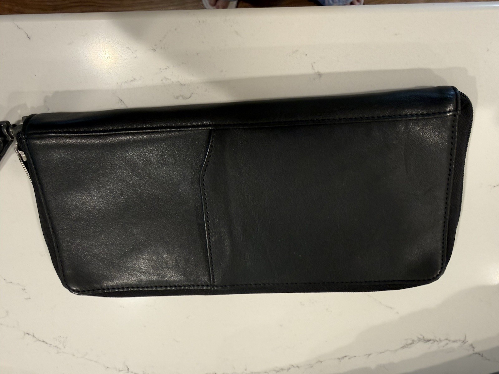 Kenneth Cole NY Black Leather Travel Document Case EUC Zip Up Wrist Strap Pocket