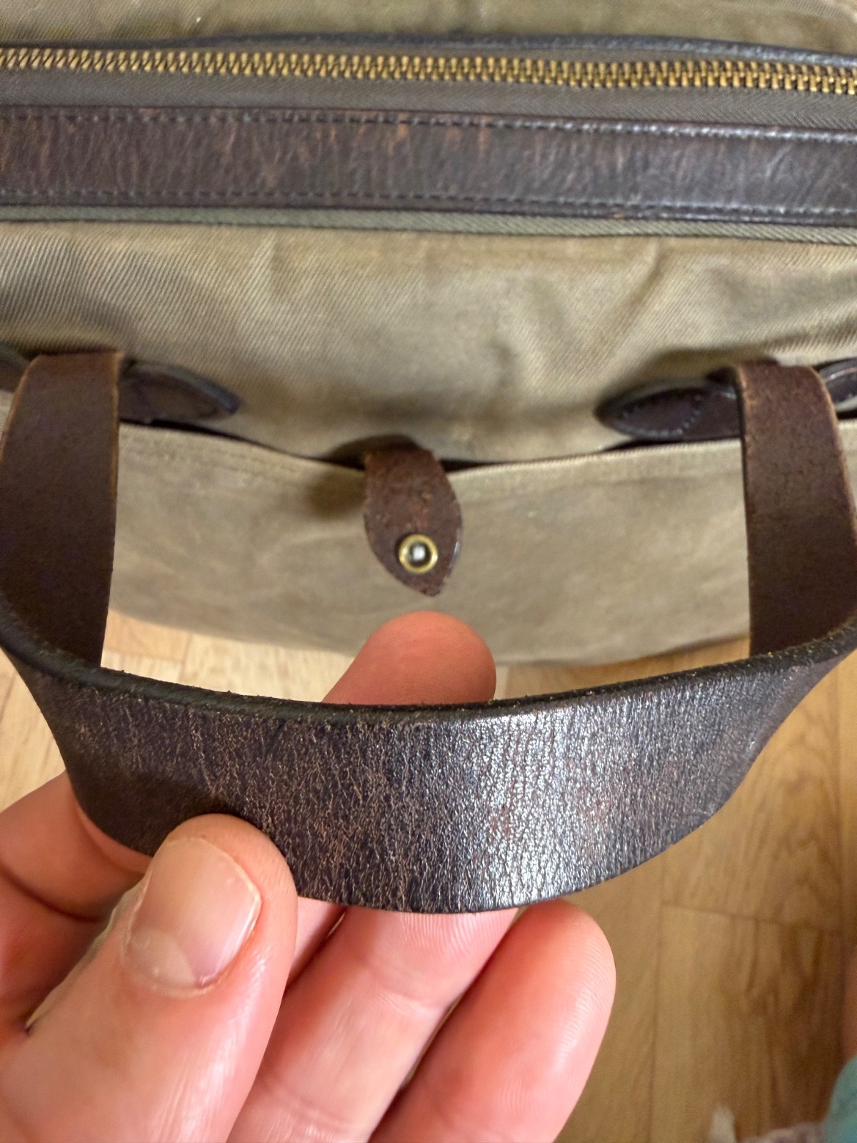 Filson 256 Original Briefcase Otter Green USA Tin Cloth Leather Broken In Patina