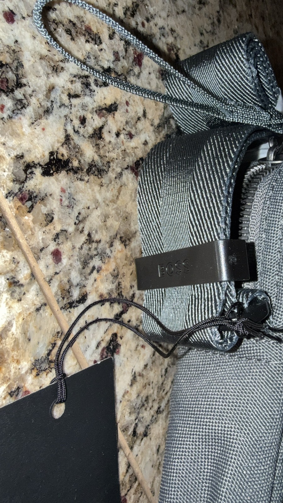 HUGO BOSS $128 Pixel_NS Zip Shoulder Crossbody Bag Gray AUTHENTIC NEW 50439213