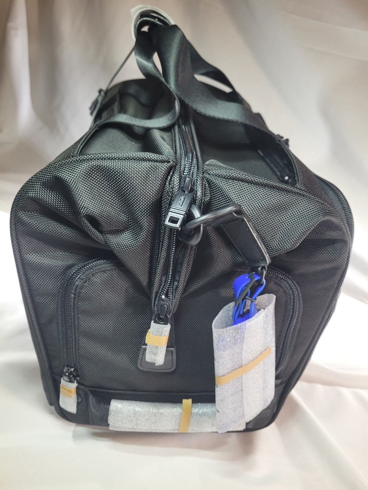 Tumi Alpha 2 FXT Framed Soft Duffel Bag – Black (96946-1041) Ballistic Nylon-NEW