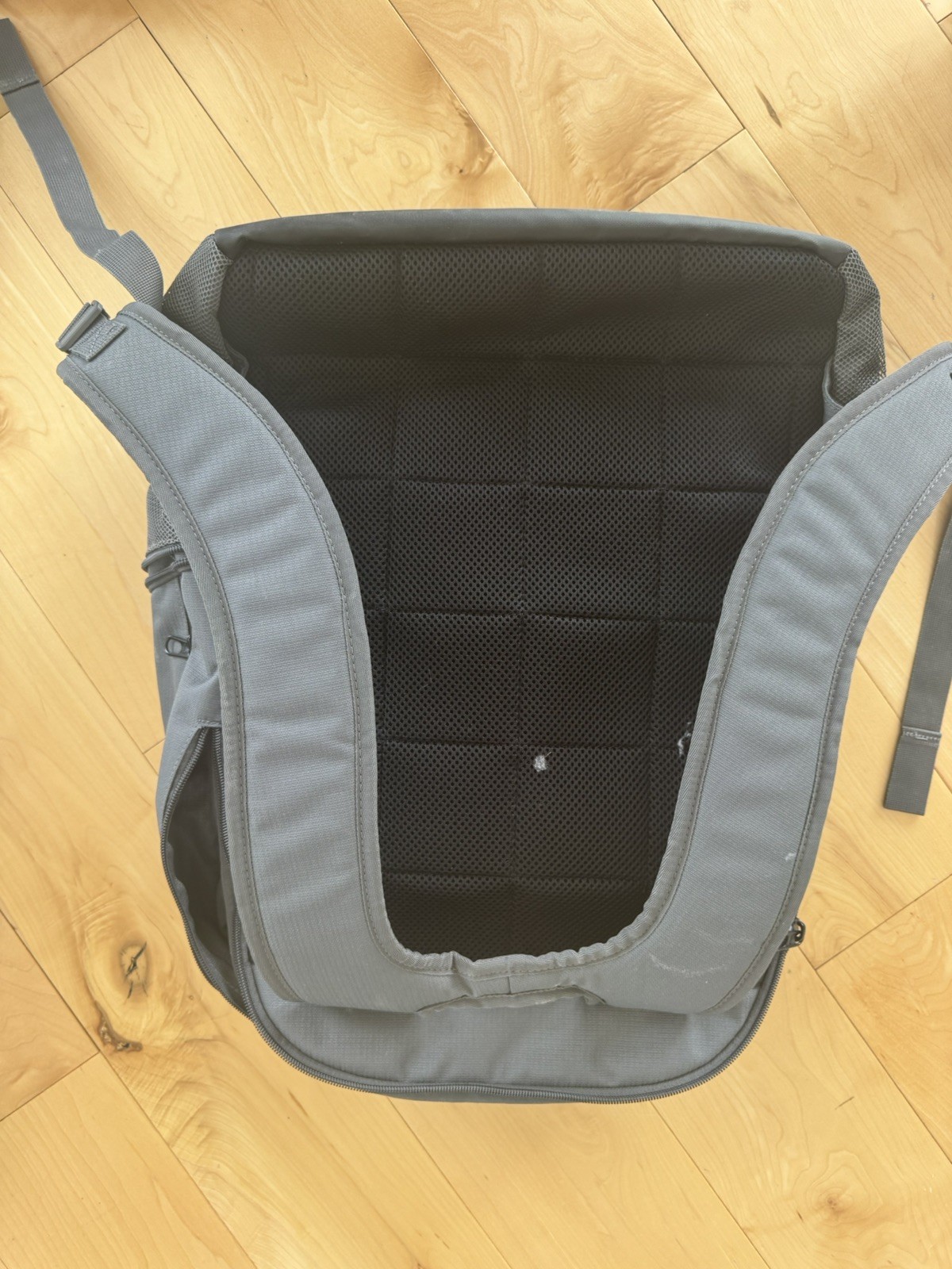 Nike Brasilia 9.5 Training Backpack Grey Book Sports Overnight Swoosh Bag