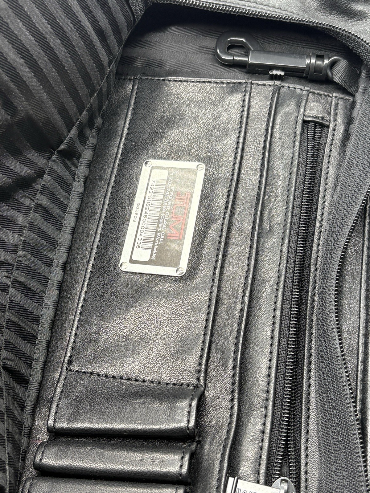TUMI Alpha Black Leather Briefcase Laptop Messenger Bag 6”x13”x17.5”