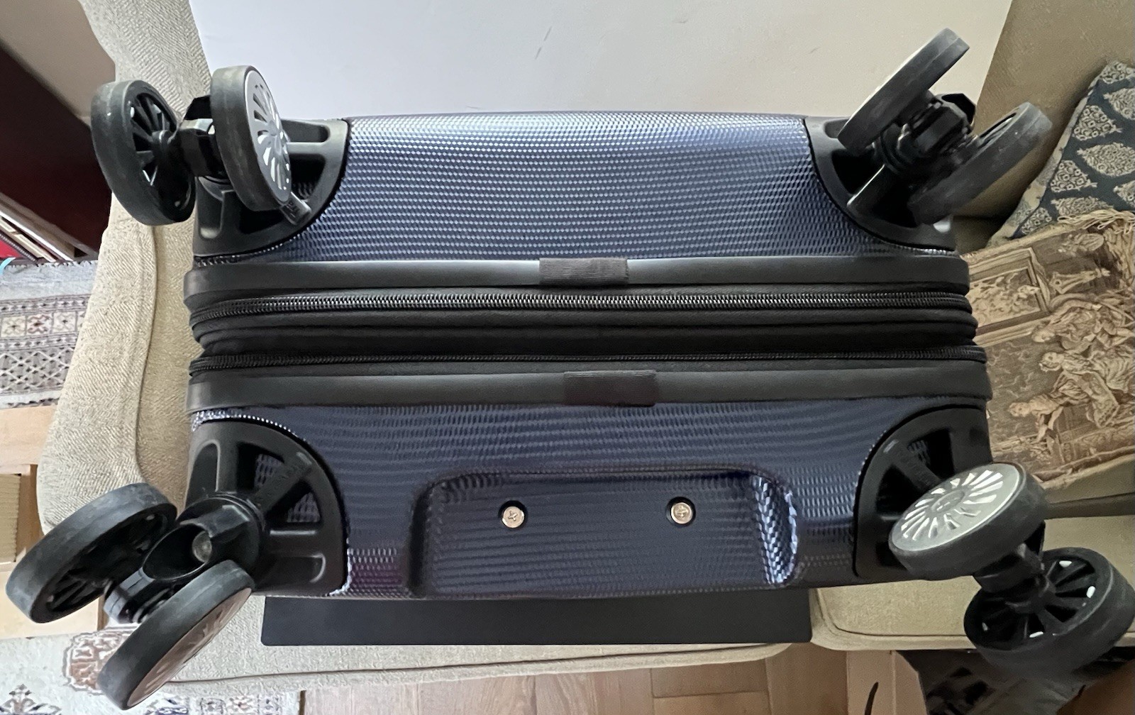 Travelpro Pathways 3 Hardside Expandable Luggage, 8 Spinner Wheels, 21 Inch Navy