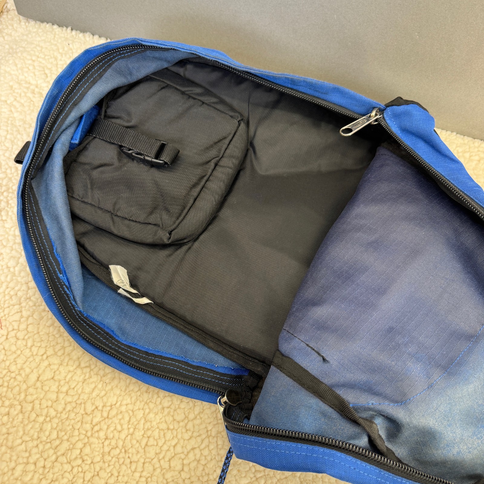 Vintage Eastpak Backpack Blue Black Two-Tone Retro 90s School Bag Gorpcore Y2K