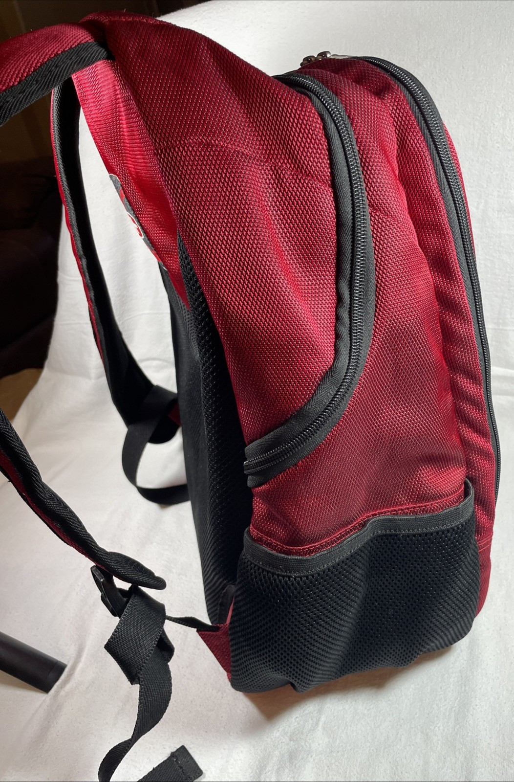 SwissGear Airflow Backpack Red Black Multi Pocket Laptop Travel School Bag
