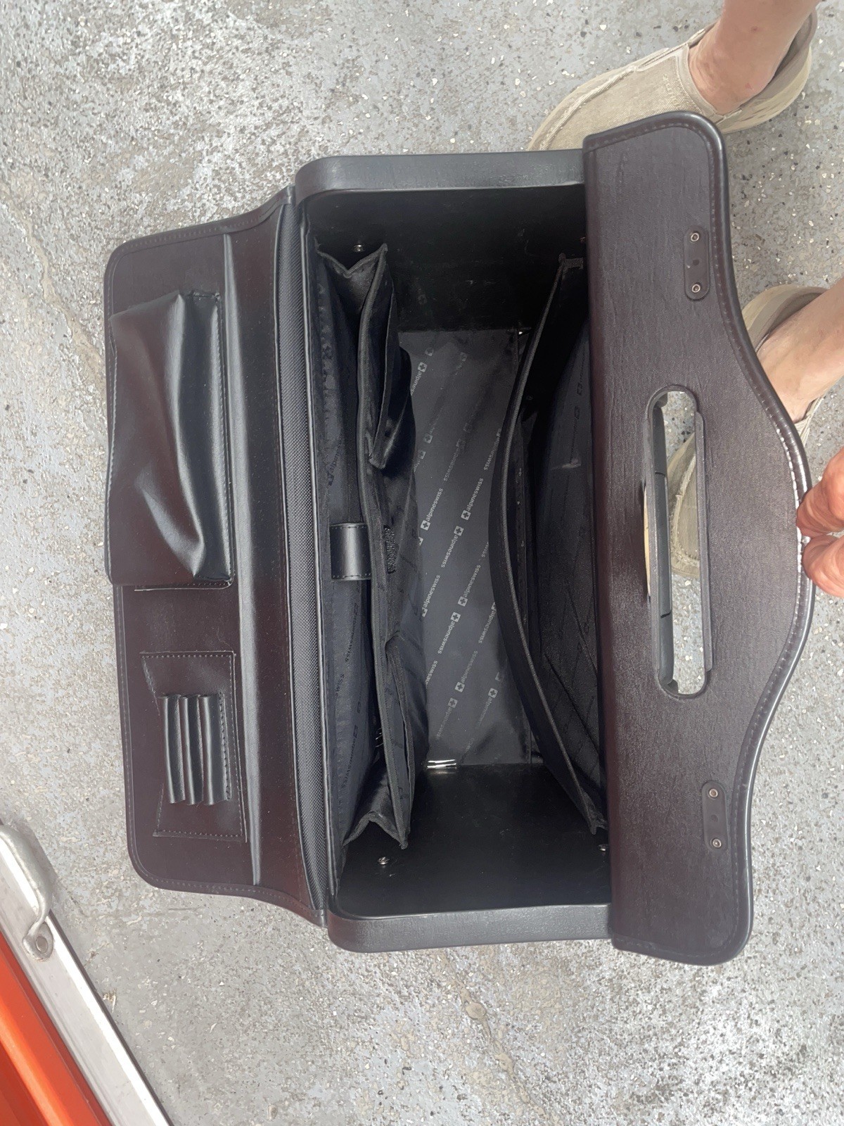Alpine Swiss Roller Laptop Briefcase Leather Wheeled Upright Black New NOS