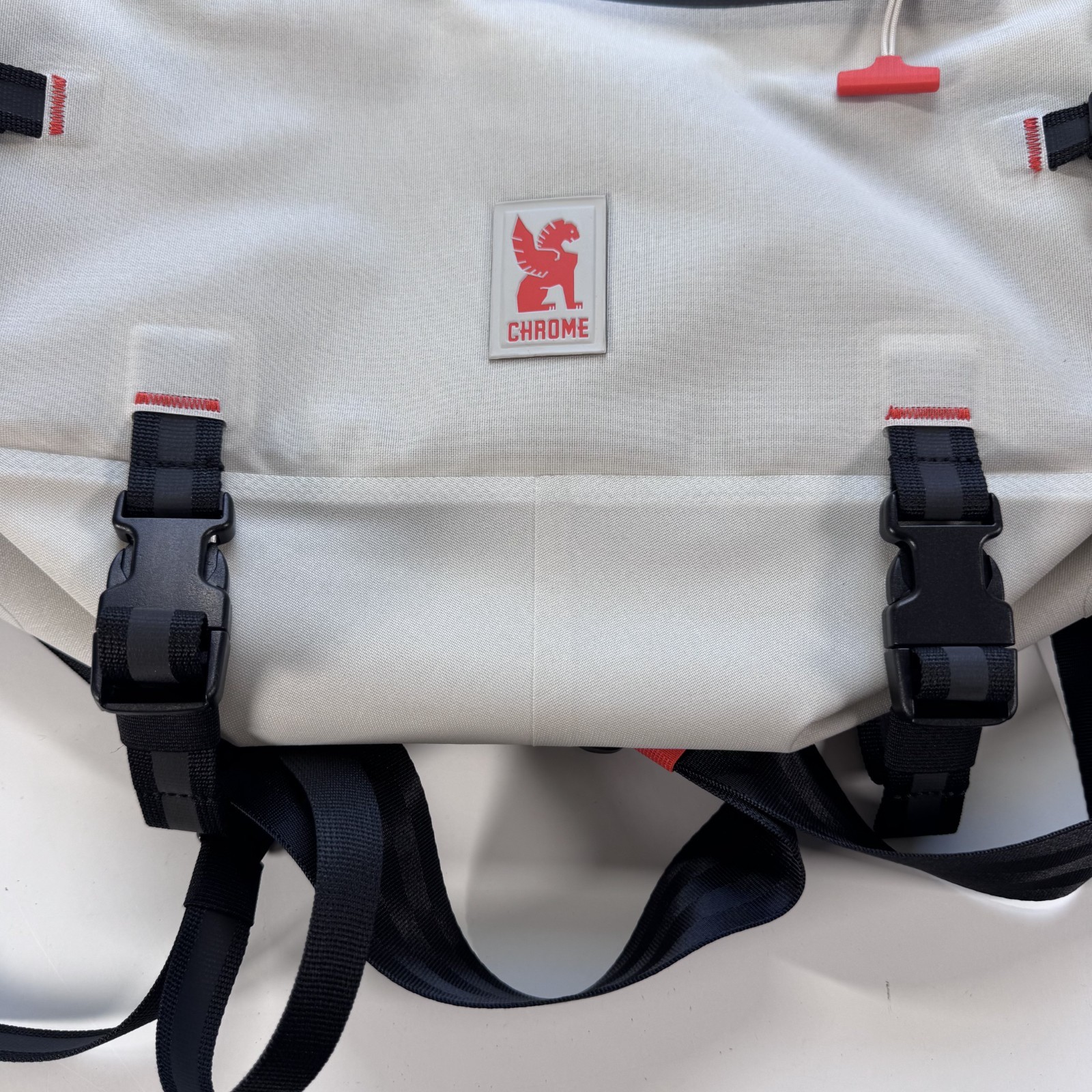 CHROME Industries Kadet Max WP Sling 15 Liter Adjustable White Waterproof