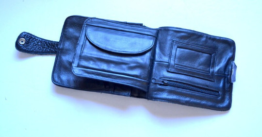 Vtg Black Leather Crossbody Classic Elegant Bag Men’s mini briefcase 8″ x 6.5