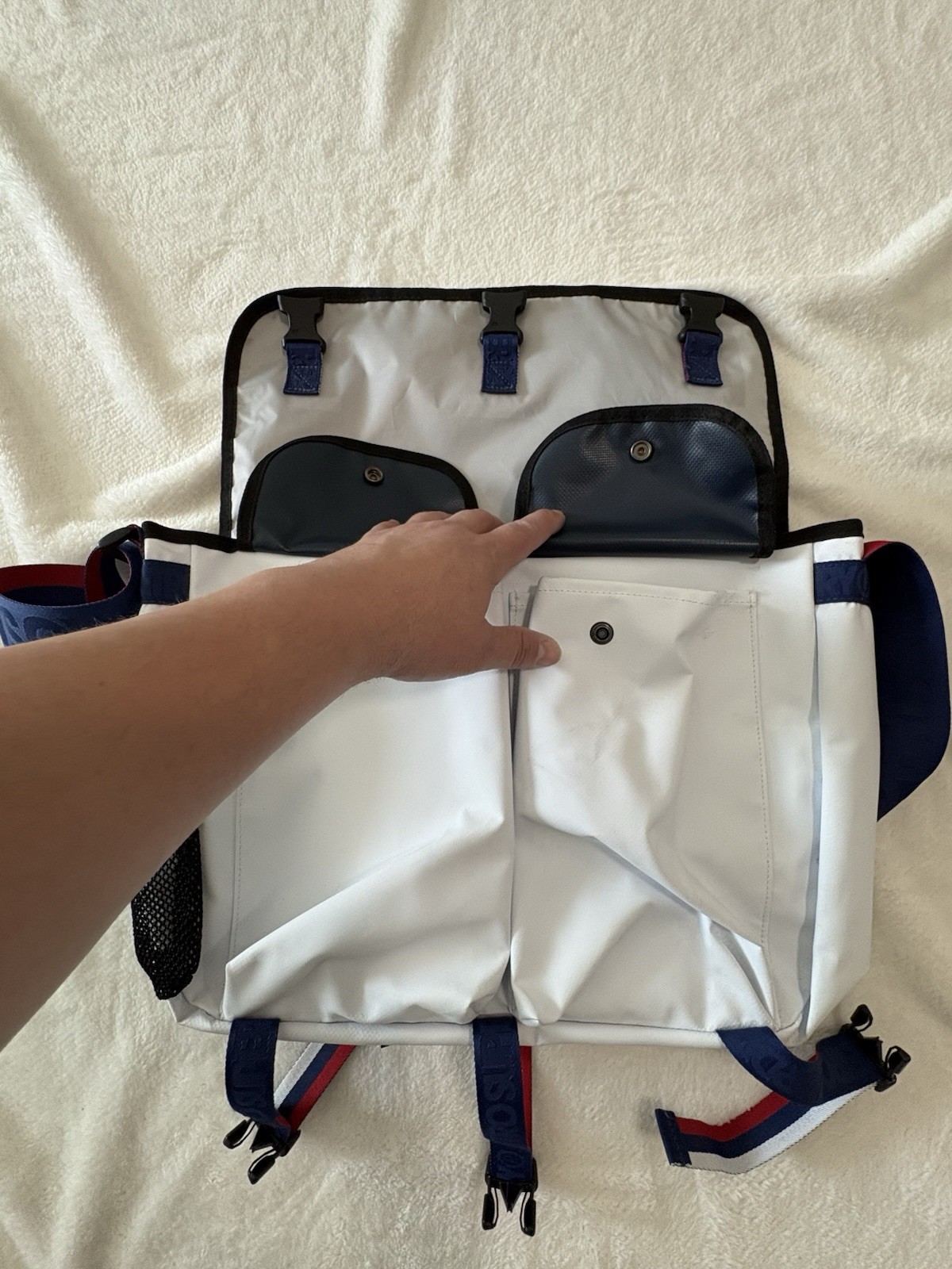 Retro Superdry Messenger Bag White/Blue/Red Buckle Adjustable Strap Pockets