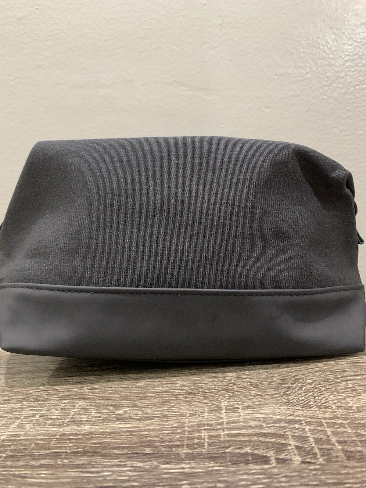 Azzaro Parfums -men’s Toiletry Pouch Black 100% Polyester NEW! Fast Ship