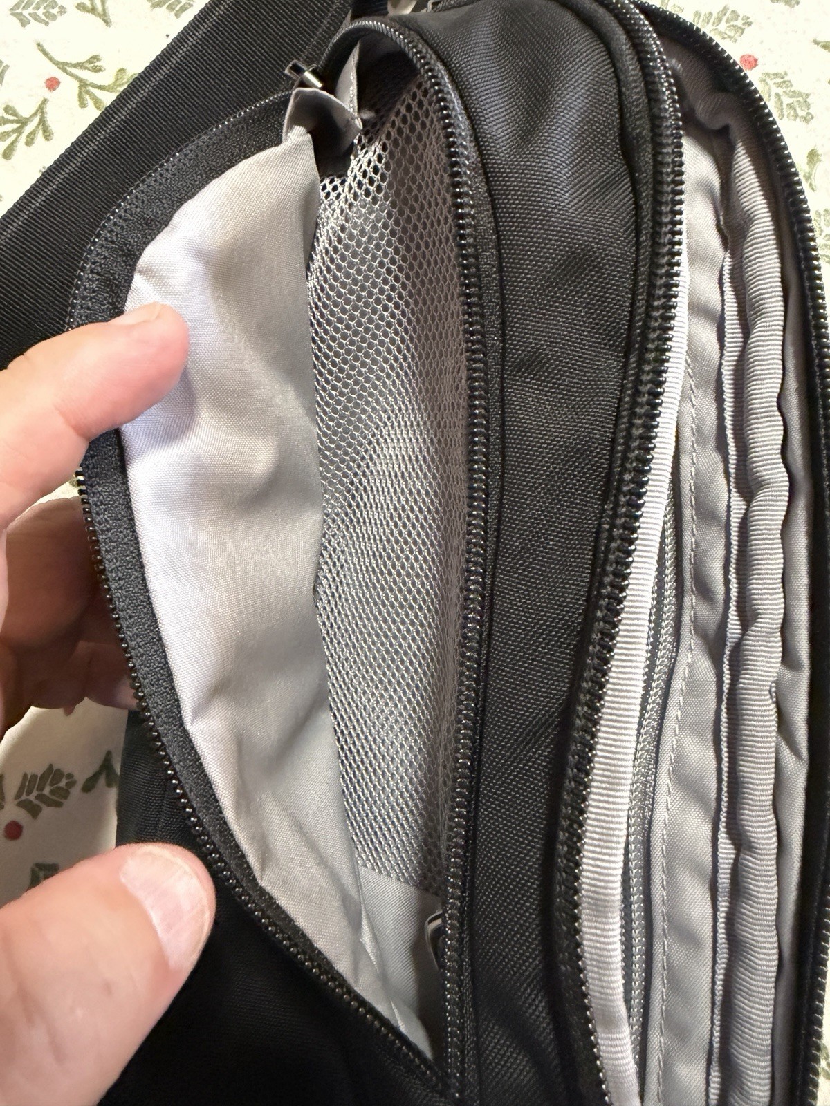 Pacsafe V Action Sling 60161