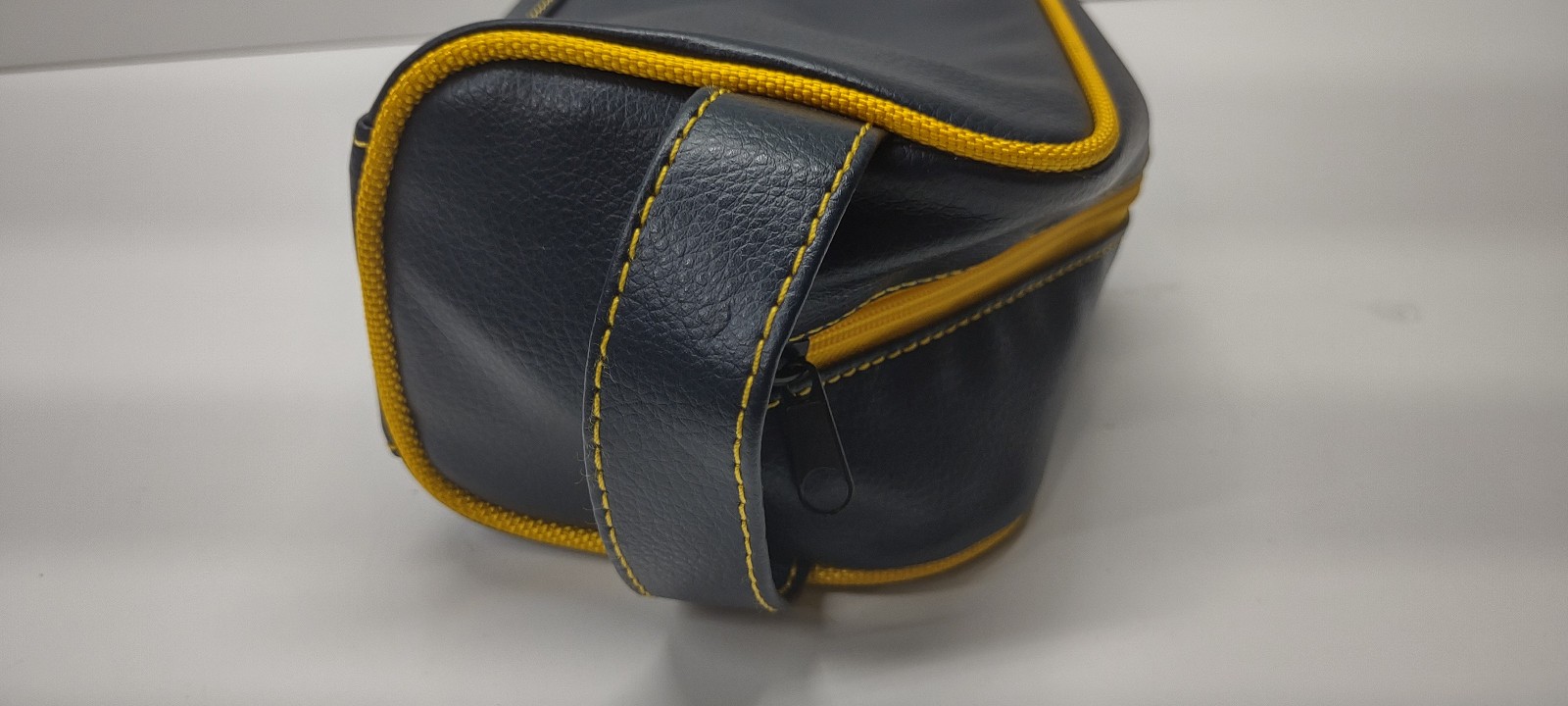 Nautica Toiletries Bag Shaving Makeup Grey Blue Yellow Great Condition!