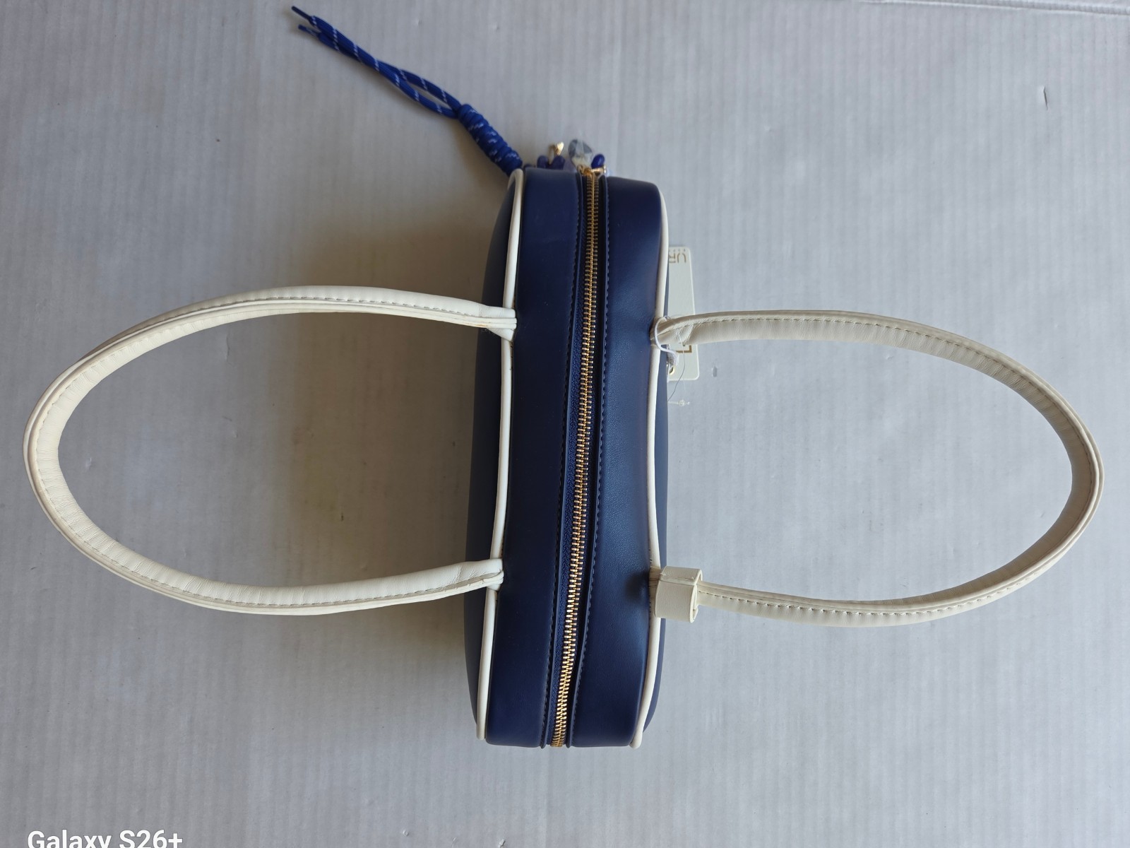 Urban Expression Blue Halo Shoulder Bag – 11.5′ in x 4.5′ in x 3.5′ in