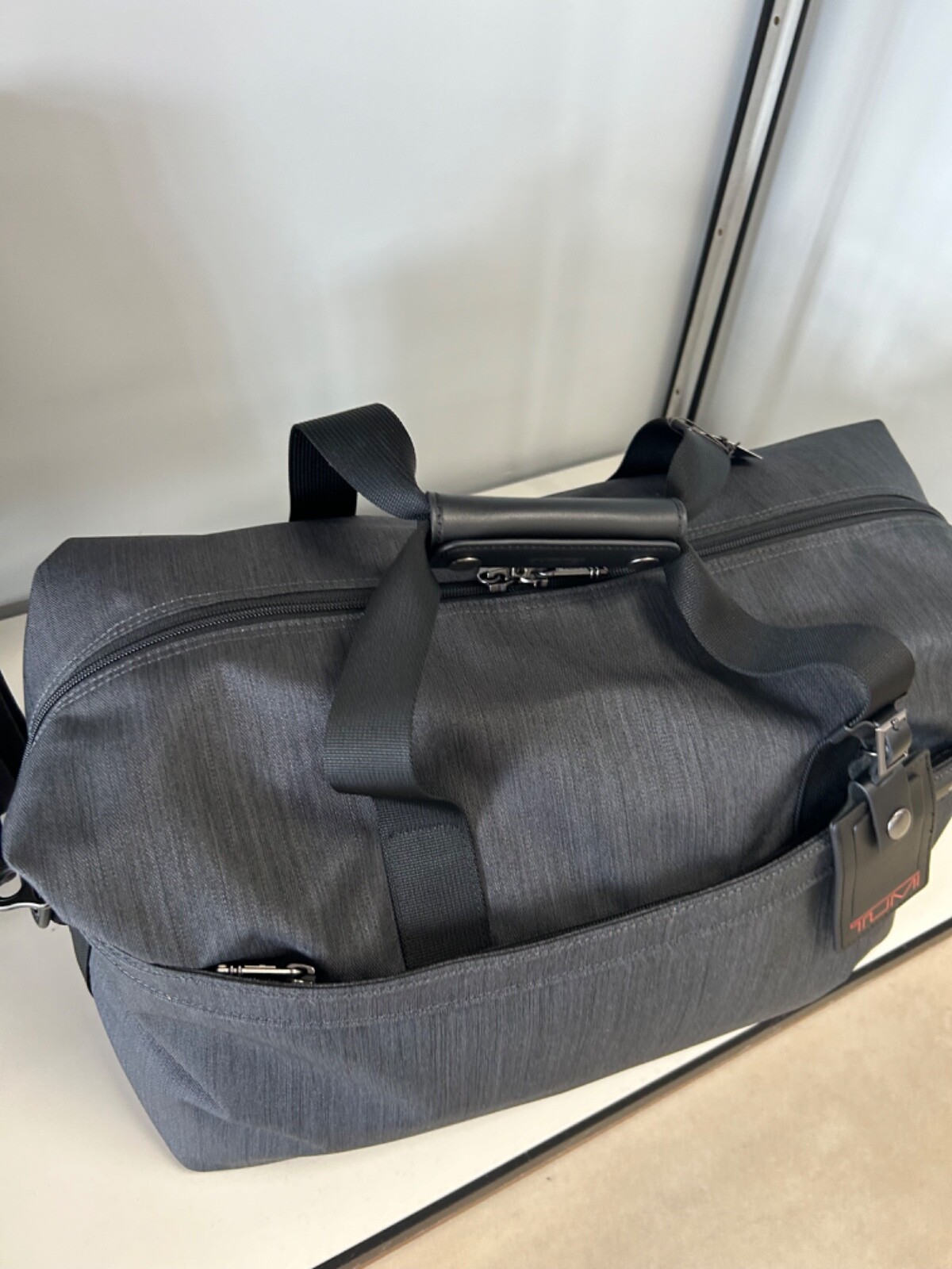 NEW – Tumi Expandable SOFT TRAVEL Satchel Duffel Bag – GRAPHITE CHARCOAL GREY