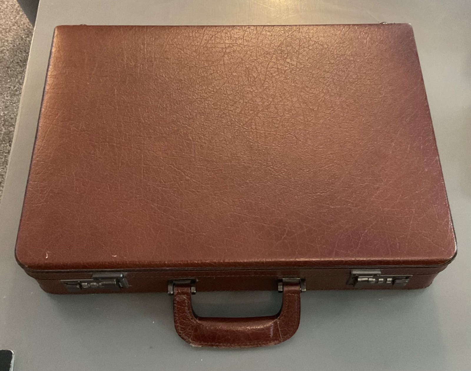 Vintage PRESTO Leather Hard Luxury Briefcase 18X13X4 Very Clean Condition
