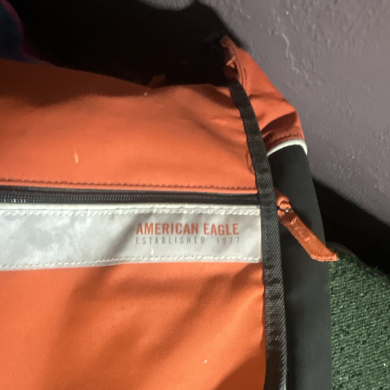 American Eagle Orange/Gray Messenger Bag Buckle Zip Adjustable Strap