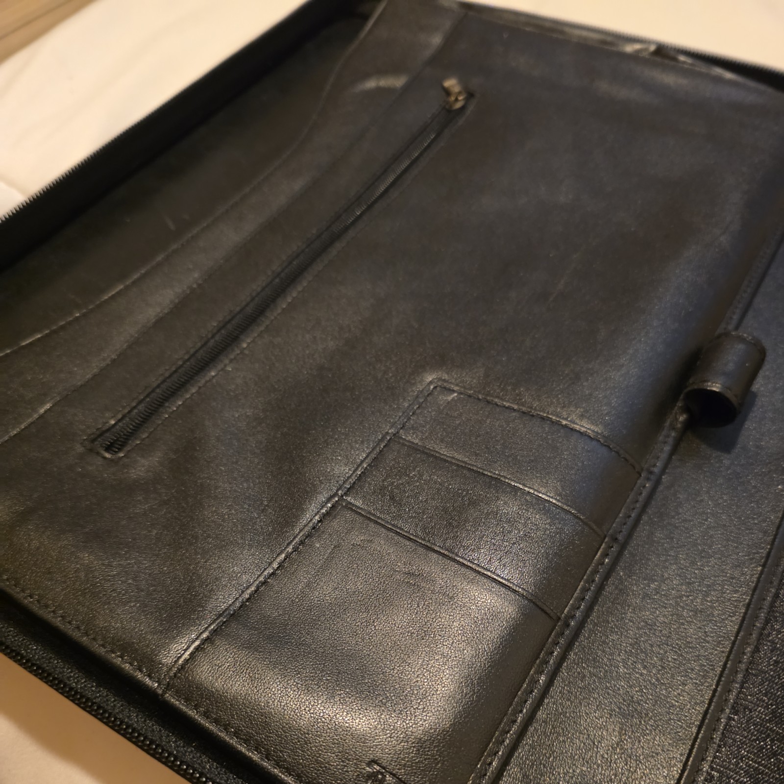 Tumi Portfolio Zip Around Folio Document Holder Black