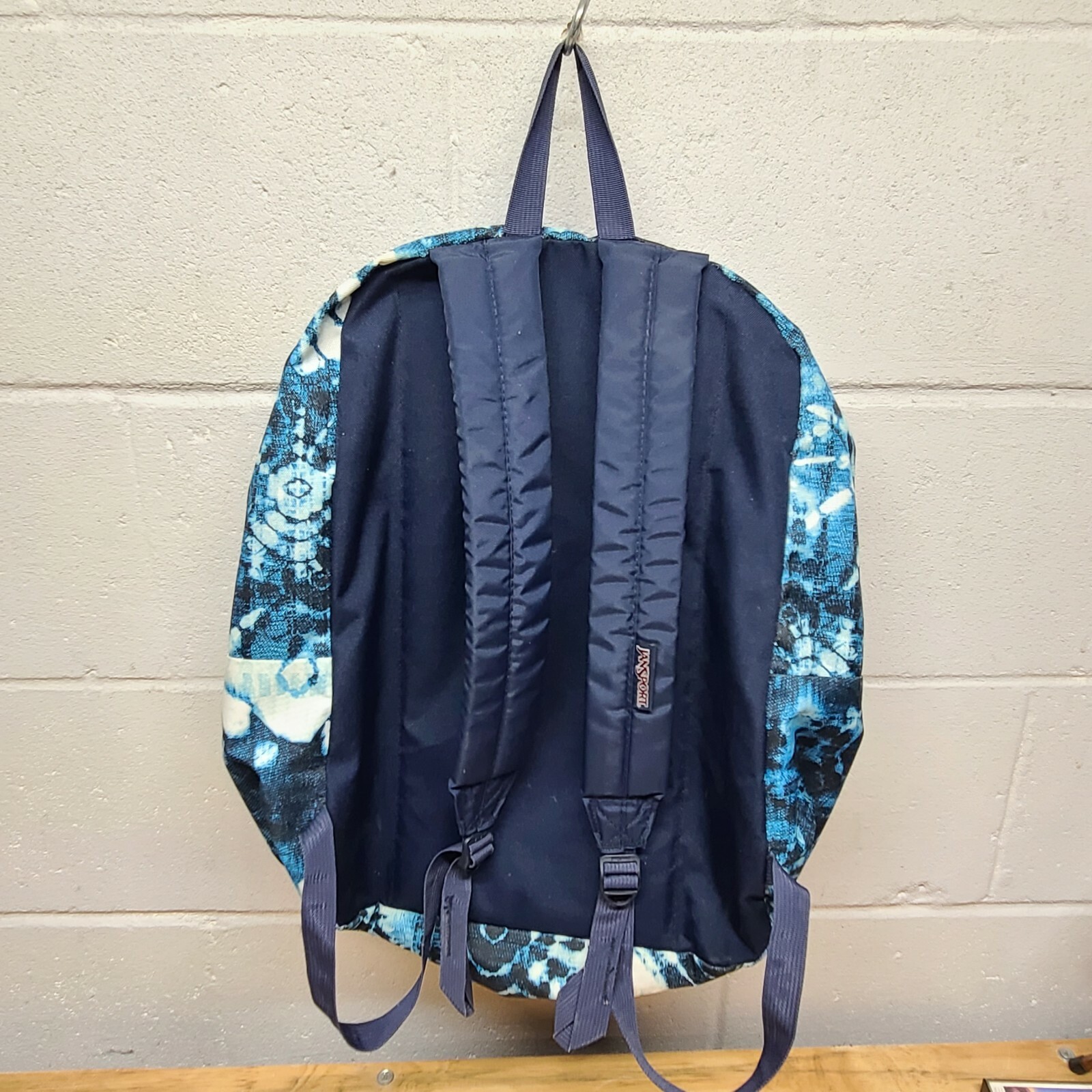 JanSport SuperBreak Backpack 42.5cm Blue Spray Can Swirl.