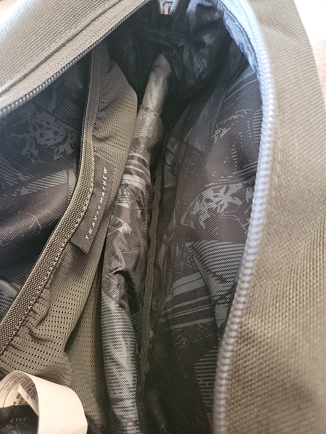 Travis Mathew Dopp Kit Travel Pouch Bag New Dark Olive