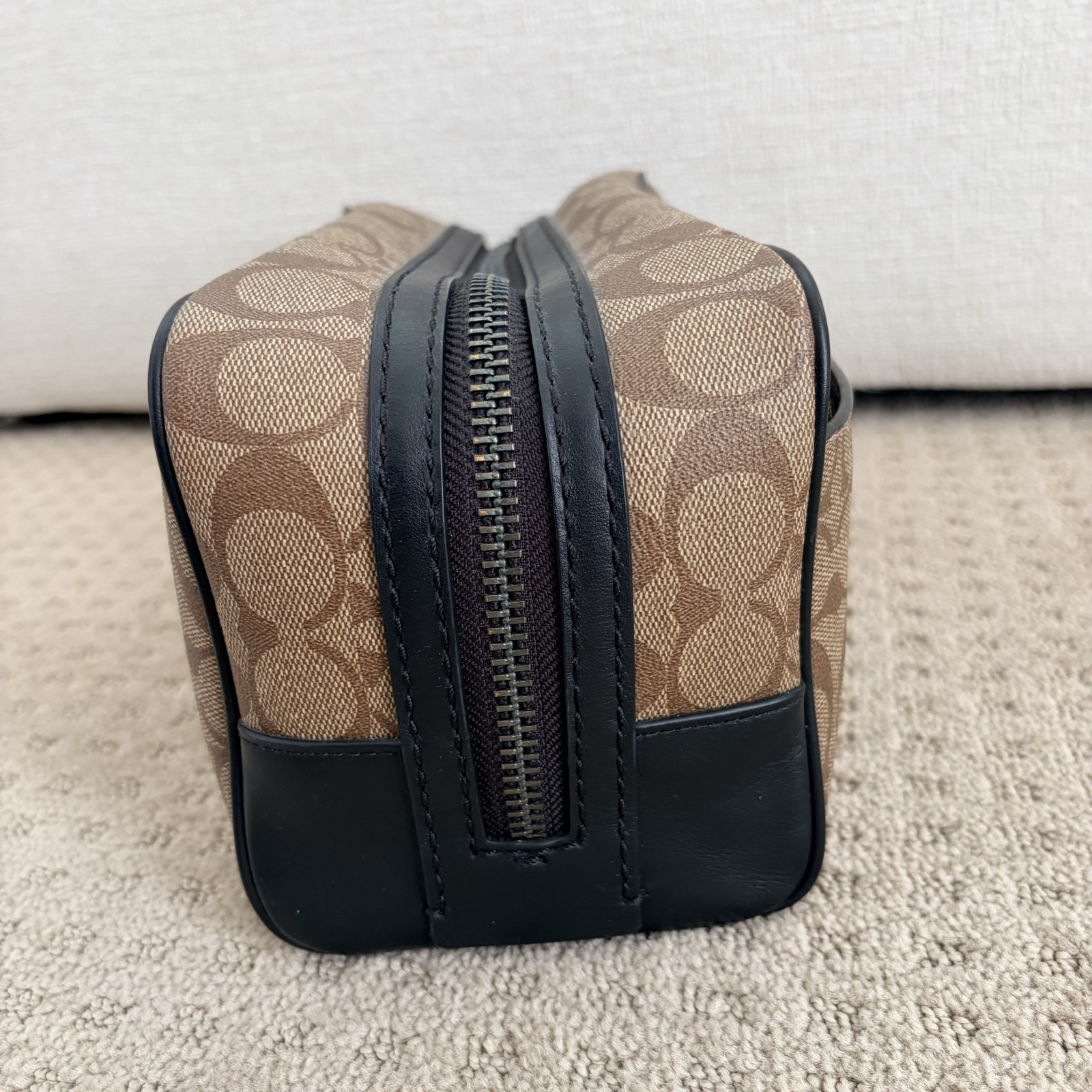 Coach Signature Logo Canvas Brown Black Large Travel Kit CAR19 NWOT $225