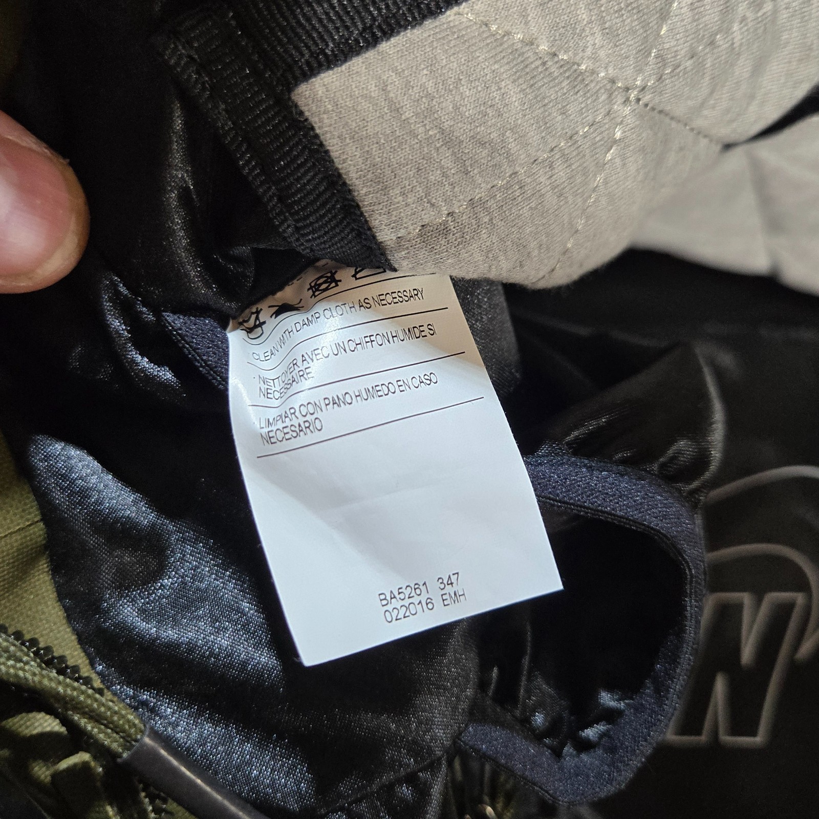 Nike Tech Bonded Tote Waxed Olive Sequoia Black Messenger Bag