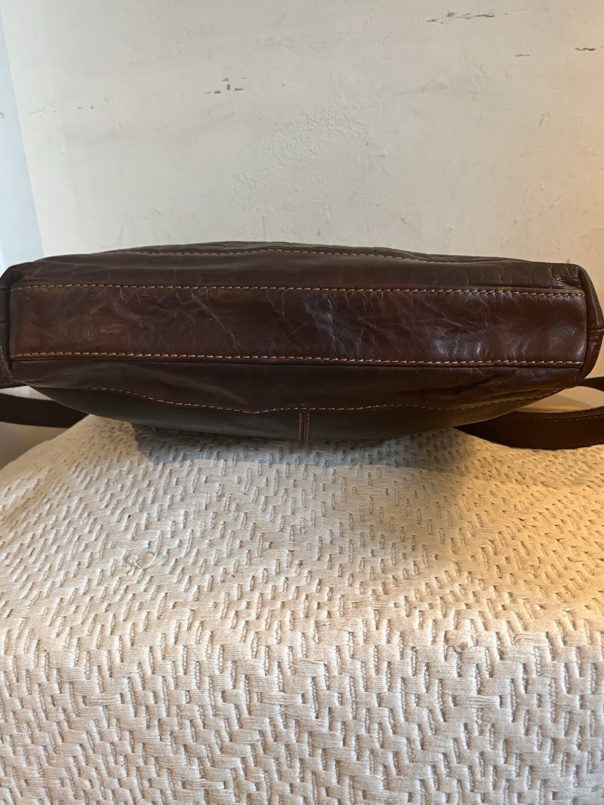 Jack Georges American Brand Buffalo Leather Voyager Crossbody Bag Brown