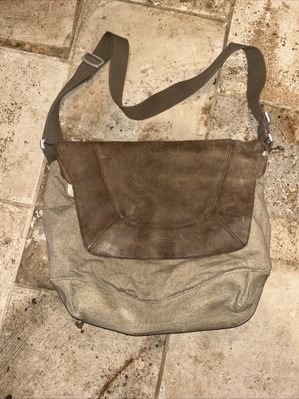 Keen Messenger Bag Tan Canvas Brown Leather Flap Rugged Gorpcore Large