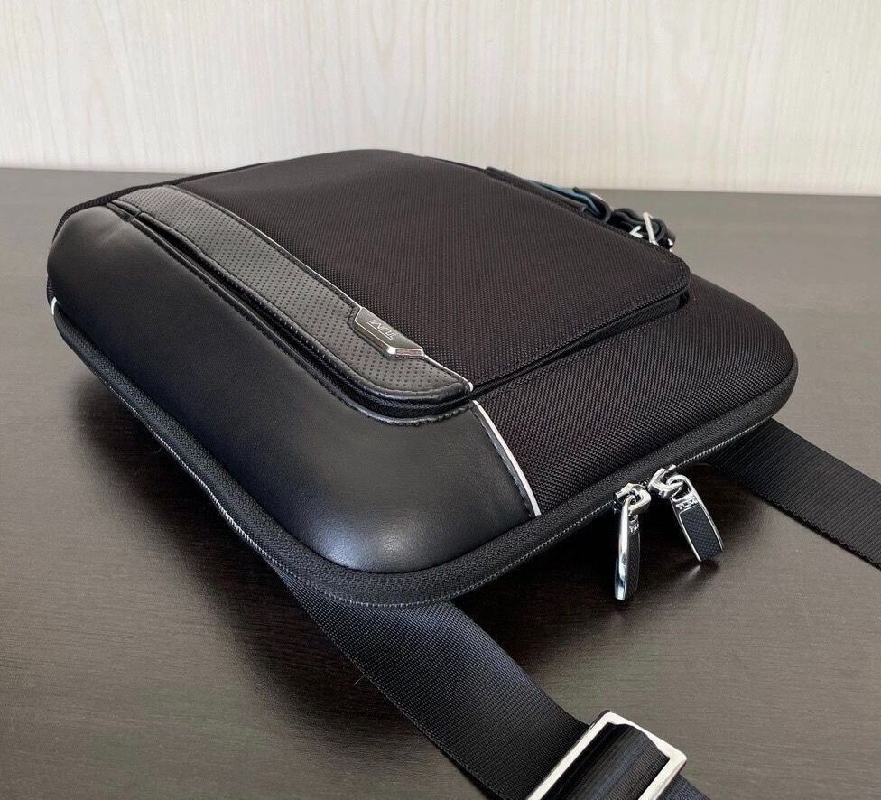 TUMI Arrive Olten Crossbody Bag Nylon/Leather Black Shoulder bag Outlet New