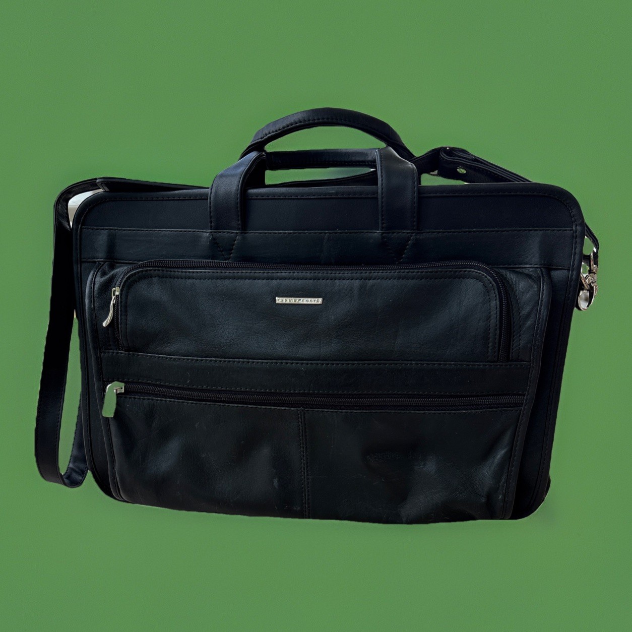 Perry Ellis Black Leather Expandable Briefcase Laptop Bag 16x12x6 Inches