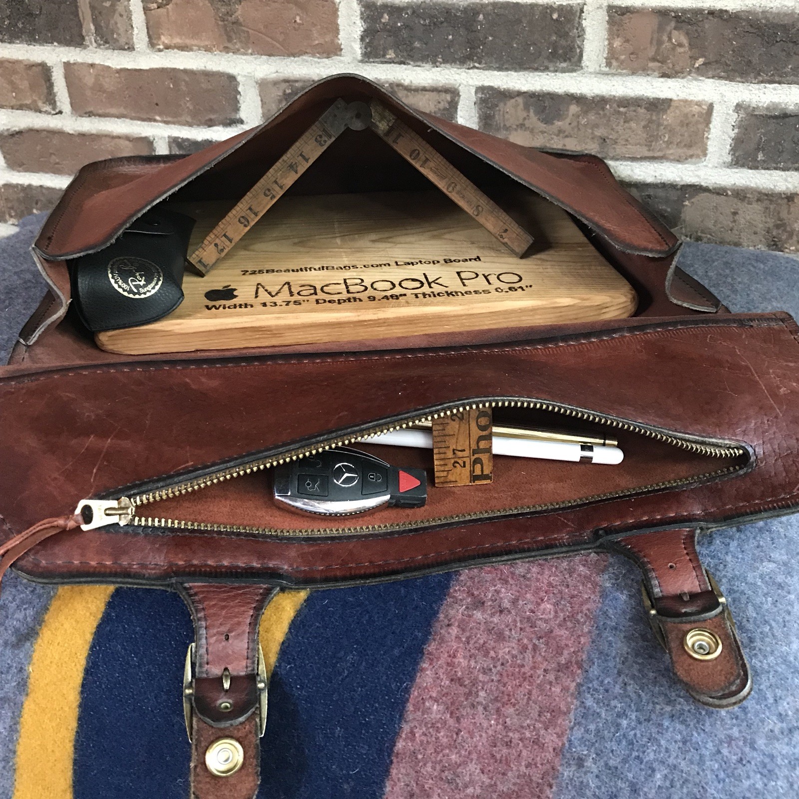 RARE VINTAGE 1970’s HANDMADE COGNAC BASEBALL GLOVE LEATHER BRIEFCASE BAG R$998
