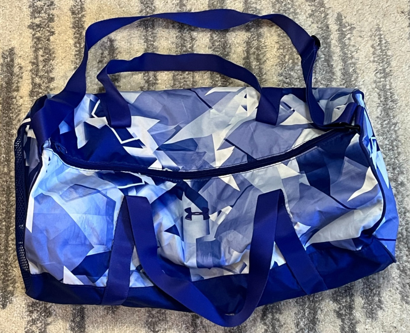 UNDER ARMOUR FAVORITE 2.0 WOMEN’S DUFFLE BAG/GYM BAG ROYAL BLUE/WHITE