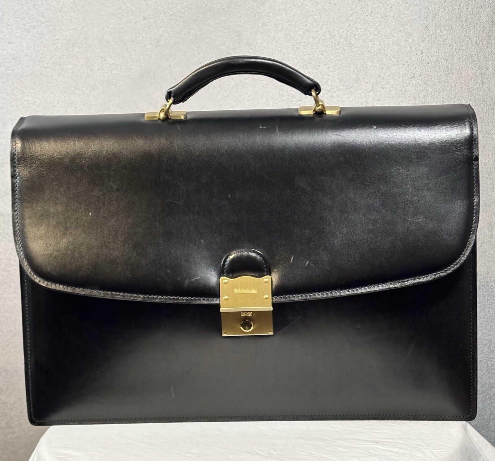 Schlesinger Black Leather Attaché Briefcase Brass Combination Lock Executive