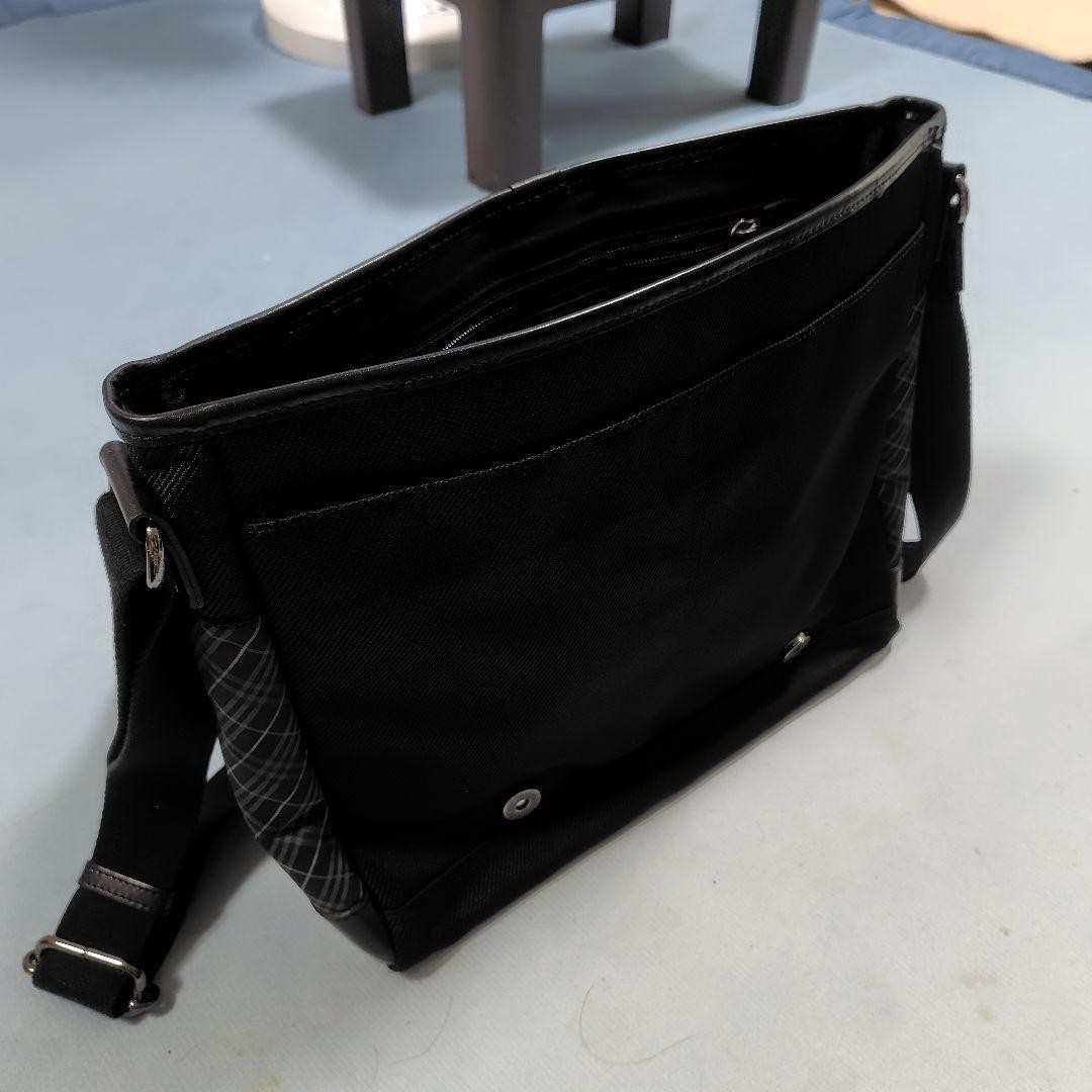 BURBERRY BLACK LABEL Messenger bag Check Black Nylon Authentic From Japan