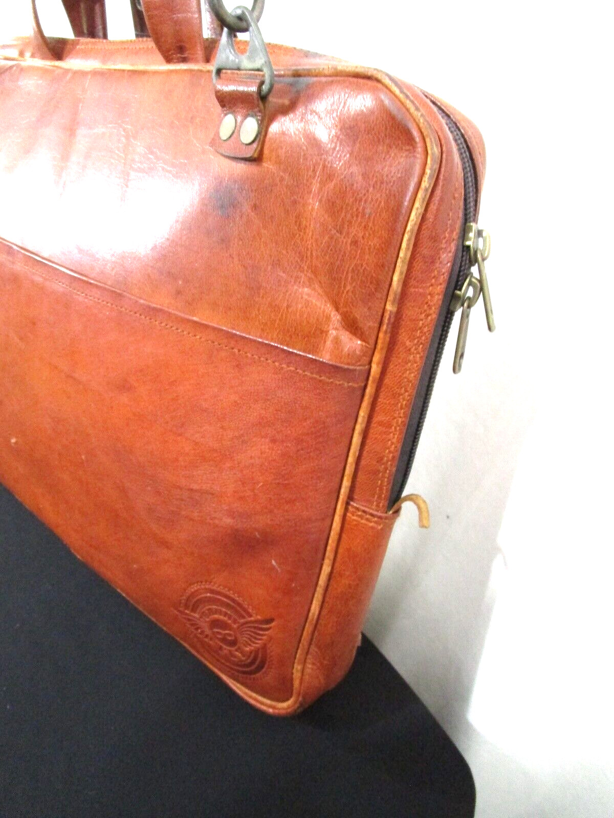 Johnny Fly Slim 15″ Laptop Brown Leather Crossbody Messenger Bag