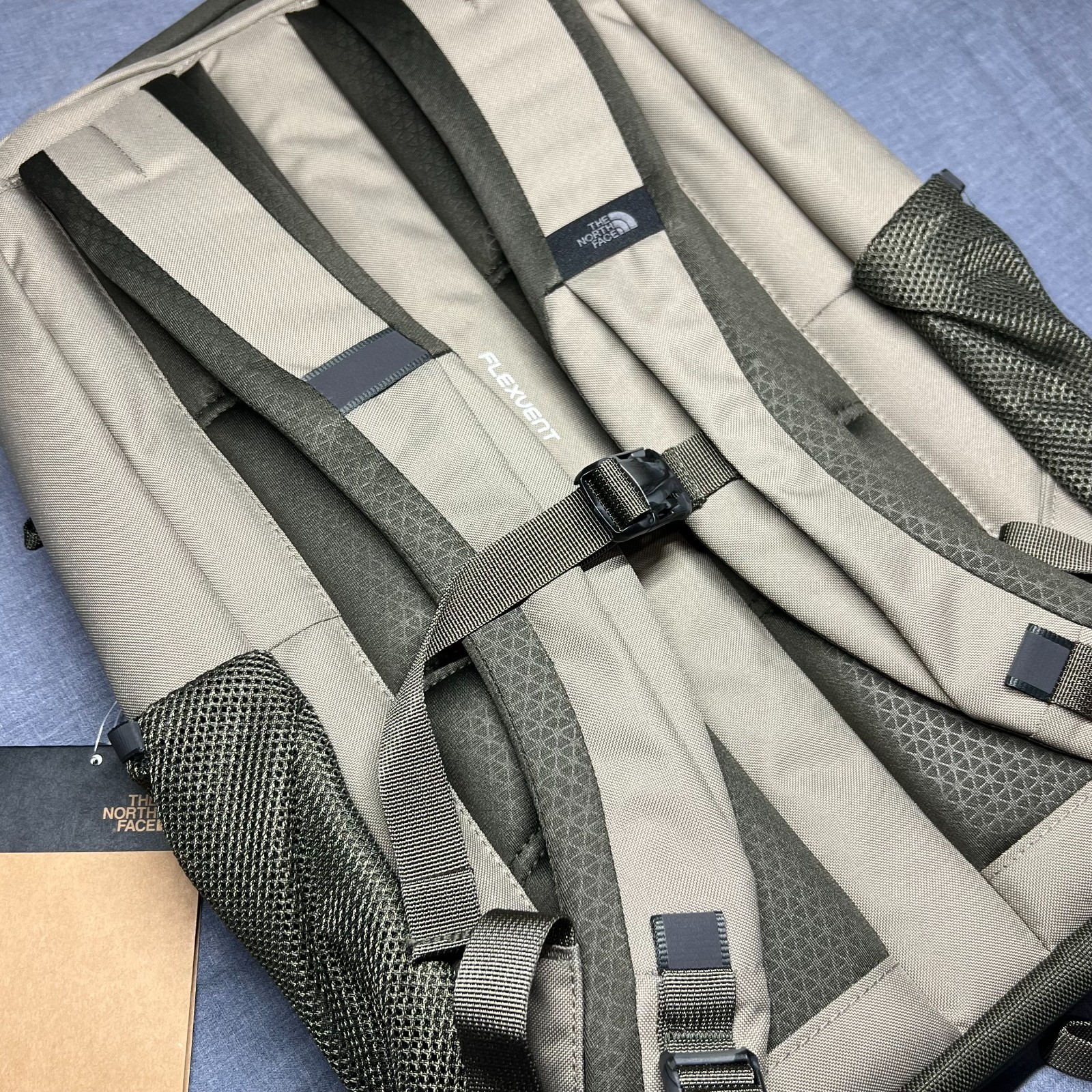 *NWT* The North Face Jester Backpack Cavern Grey/New Taupe Green