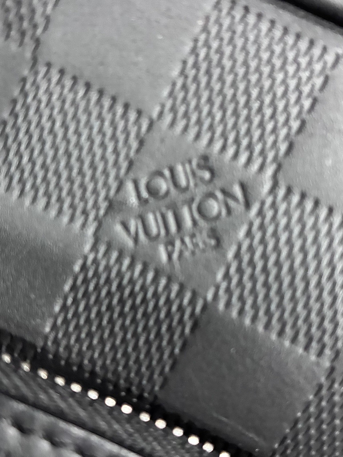 Louis Vuitton Avenue Sling Bag Damier Graphite Canvas Black WORN ONCE! AMAZING!