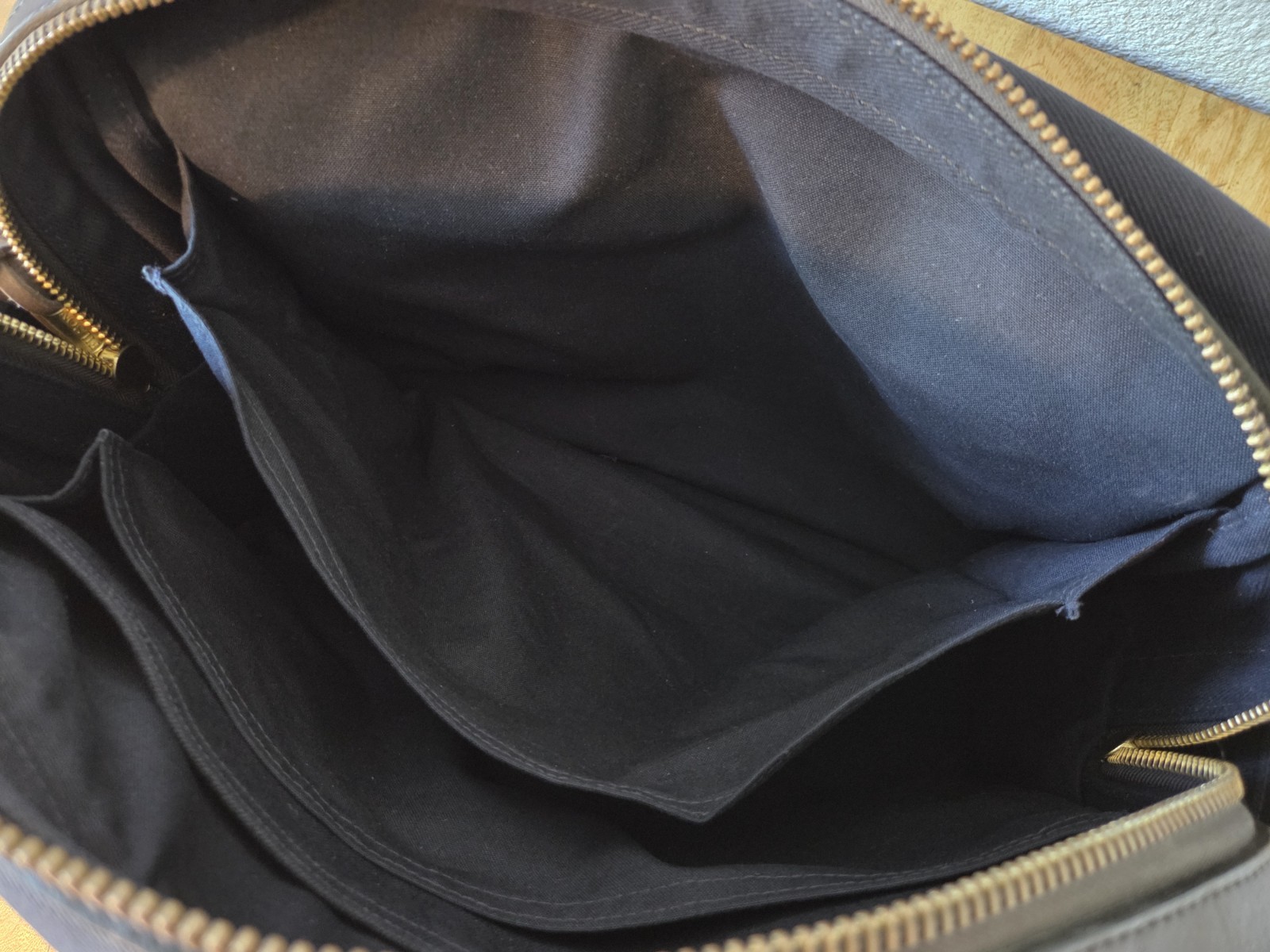 Filson Rugged Twill Padded Computer Bag | Navy | USA Made | MSRP $625 | Rare