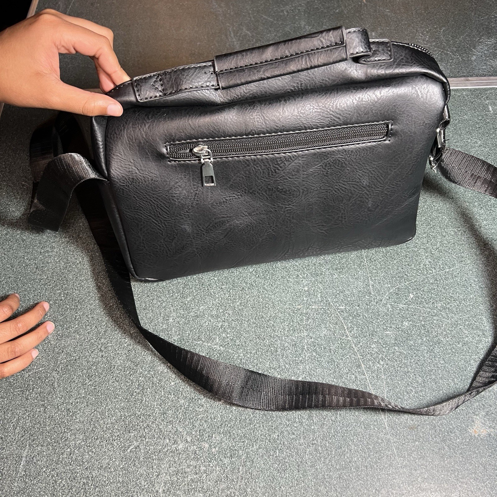 Weixier Men’s Shoulder Bag Crossbody Messenger Briefcase Style Tote