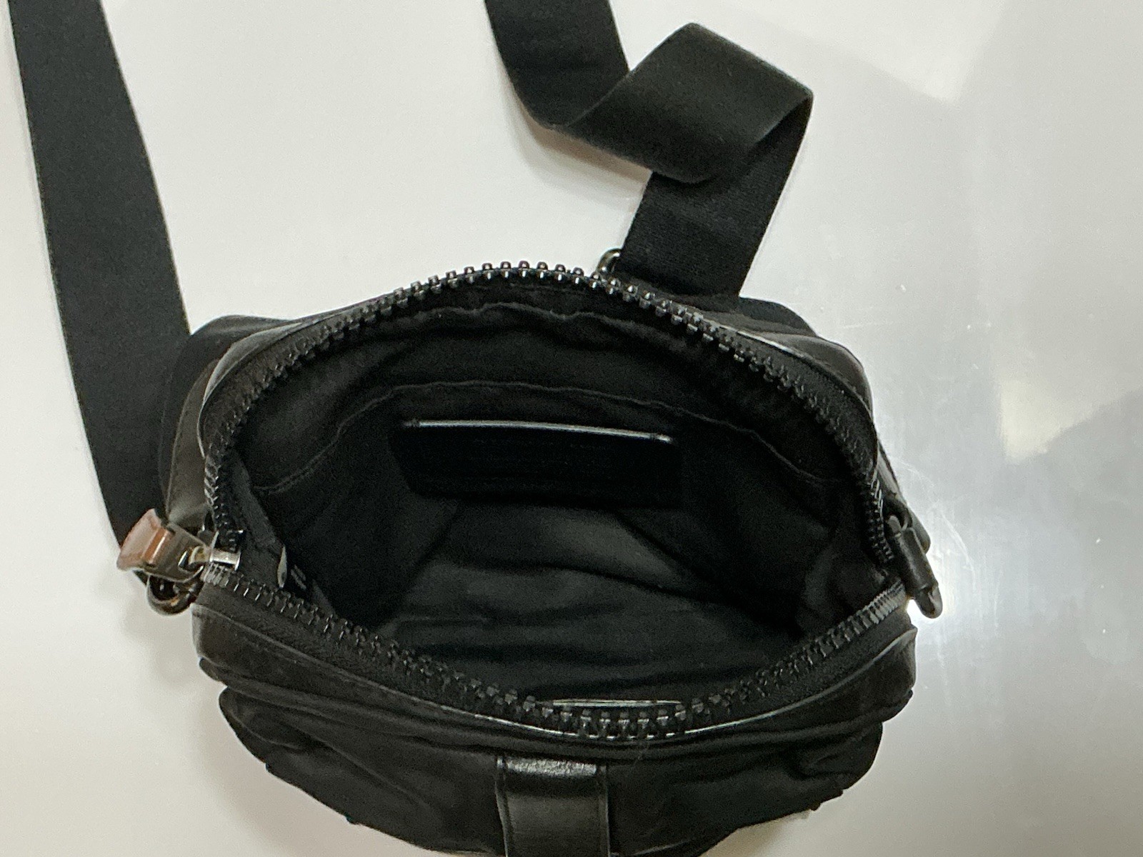 Coach C9836 Men’s Max Crossbody Sling Bag Purse w/Coin Pouch Key Ring Black Logo